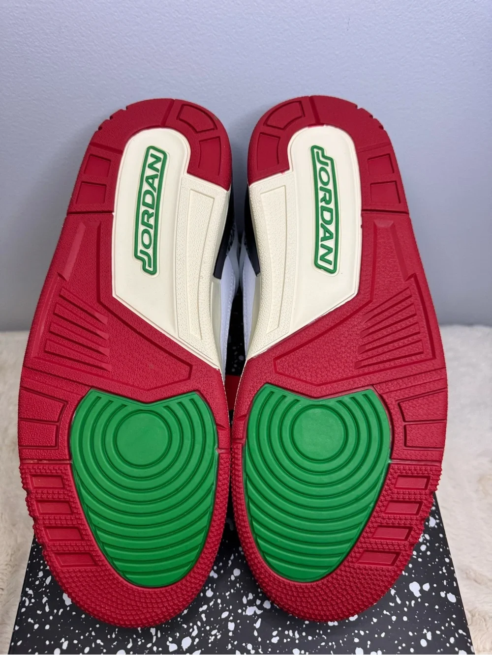 Jordan Spizike Low SE 🐸
